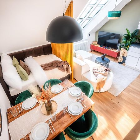 Accordion Boutique Hotel & Premium Suites Praga Esterno foto