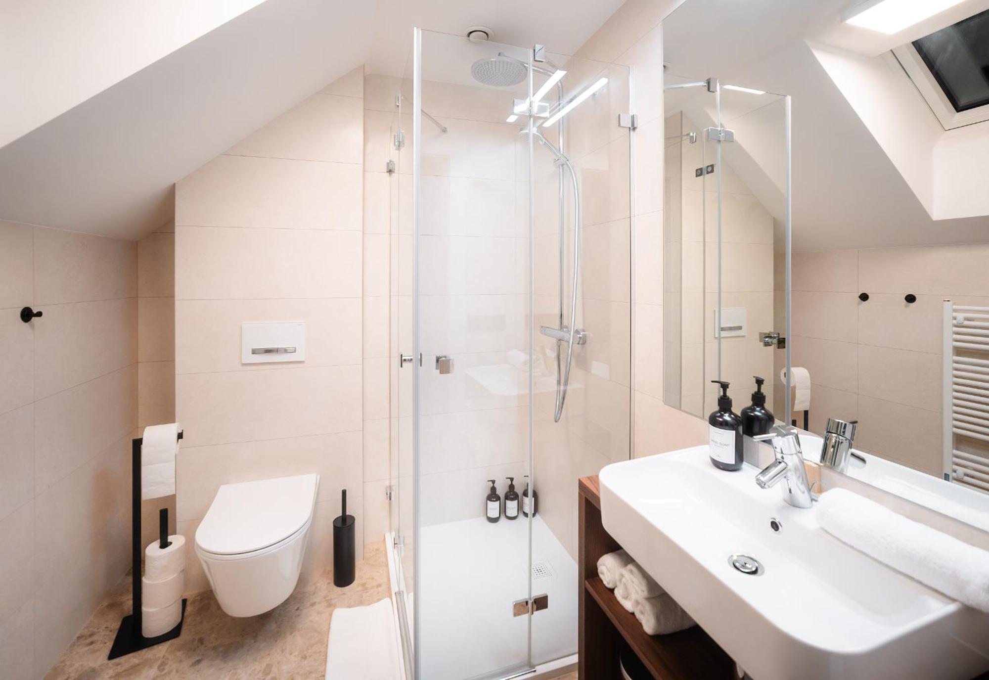 Accordion Boutique Hotel & Premium Suites Praga Esterno foto