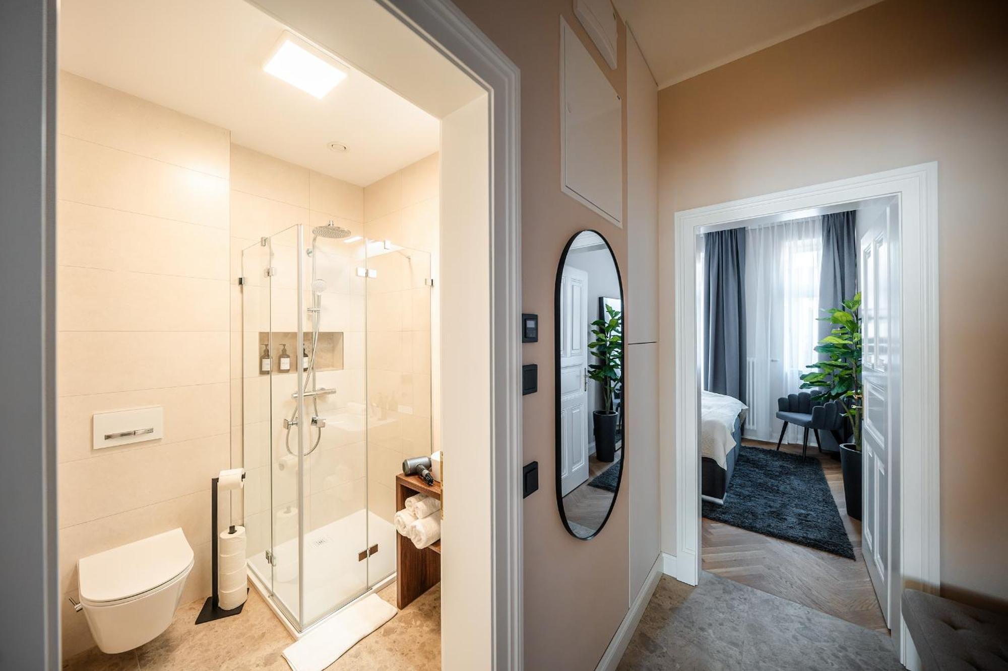 Accordion Boutique Hotel & Premium Suites Praga Esterno foto